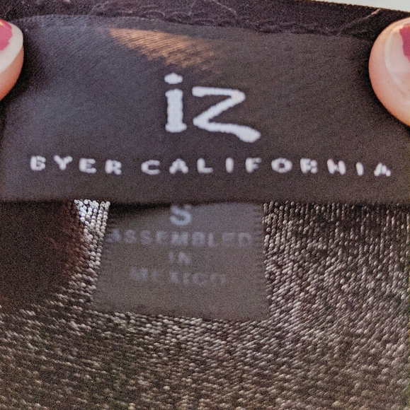 IZ Byer Black silk shirt with a wooden detail S - Picture 3 of 3